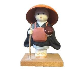 Japanese Ceramic Clay Doll Vtg Monk Black Kesa Takuhatsu Pilgrimage Wakadera